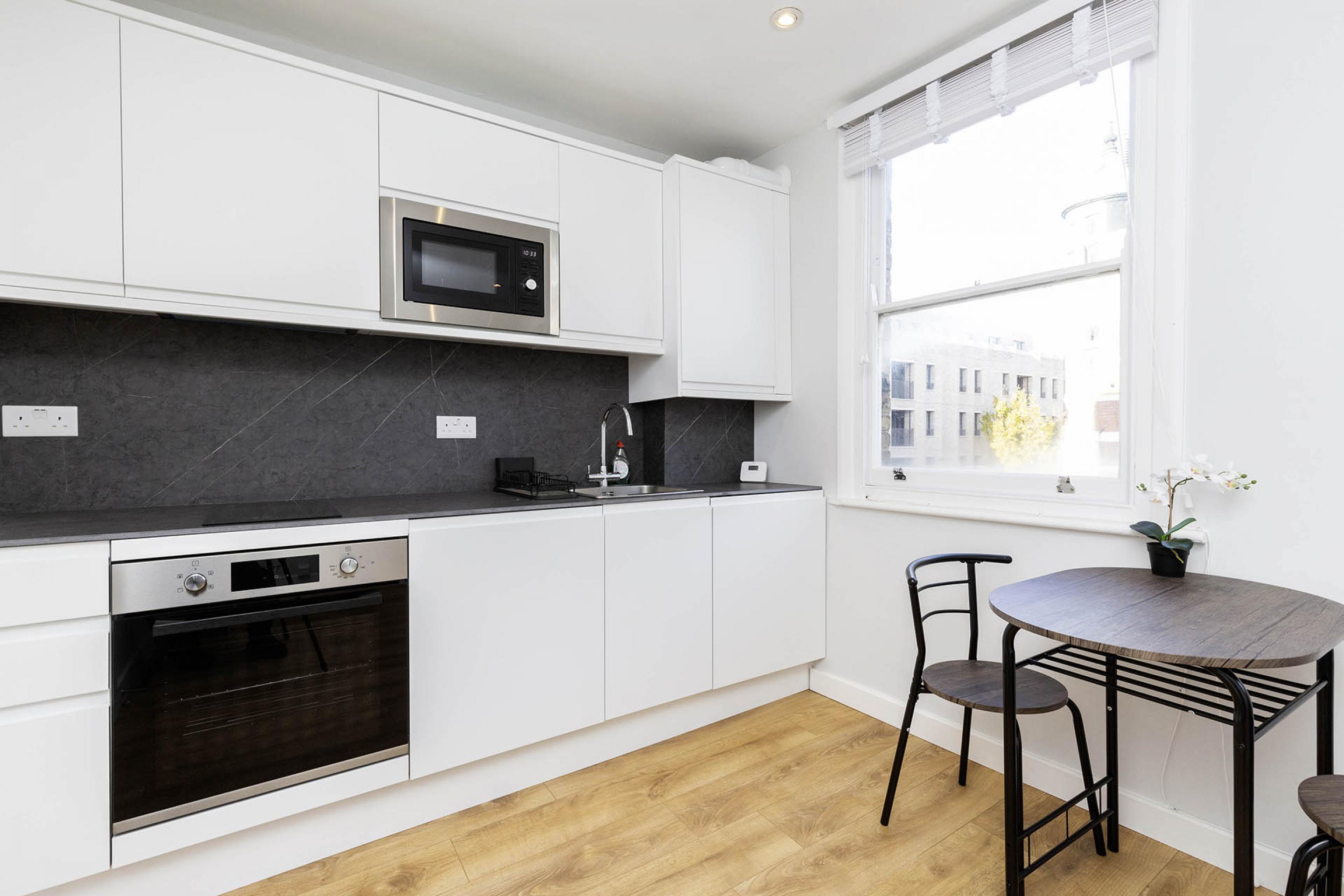 Newly refurbished one bed close to regents park and mins to tube Bell Street, Marylebone NW1